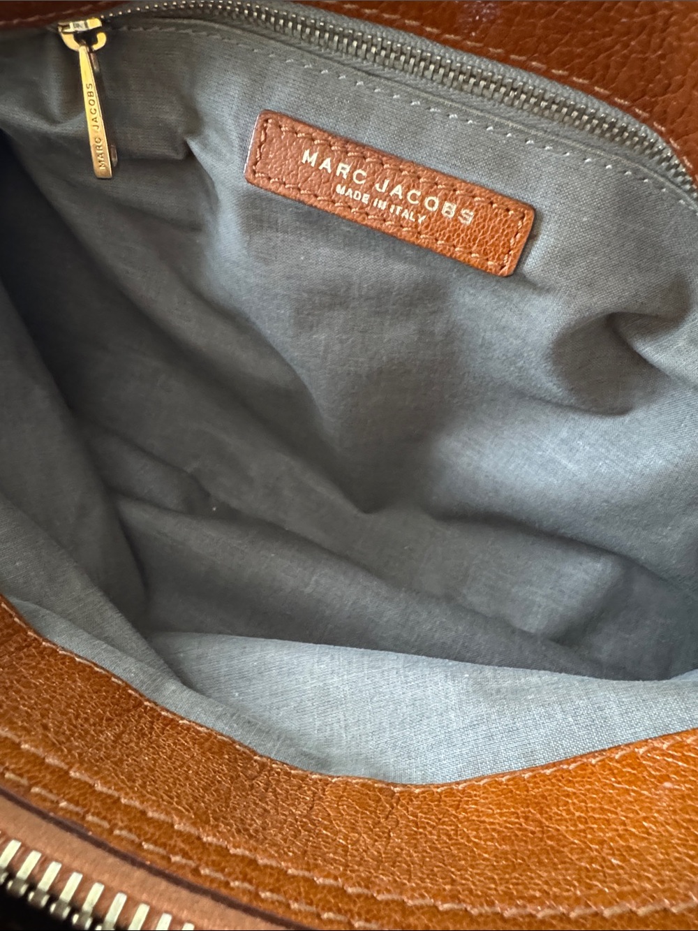 Marc Jacobs Brown Leather Messenger Bag with Gold Hardware - Picture 5 of 13